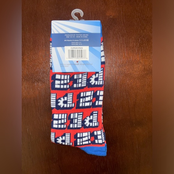 PEZ CANDY NOVELTY CREW SOCKS NWT MEN’S SHOE SIZE 6-13 - Picture 2 of 2